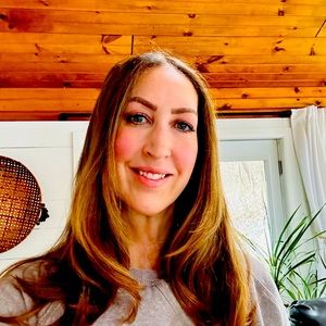 Meet your Posher, Rebekah